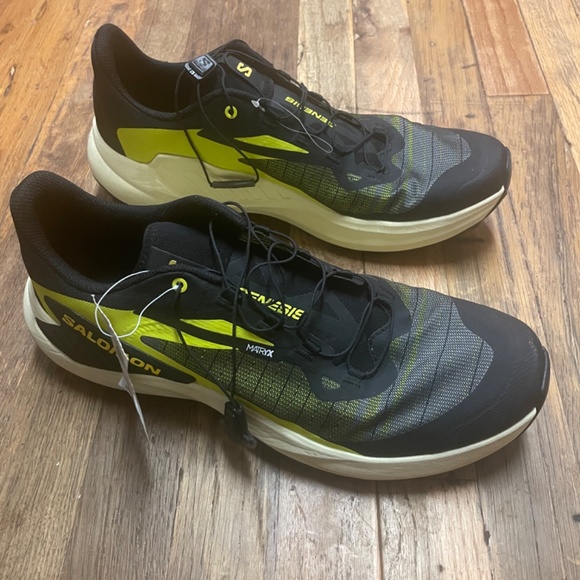 NWOT New Salomon Genesis Trail Running Shoes 11.5